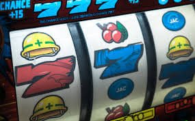 Tier loyalitas dan reward Sistem tier dan reward